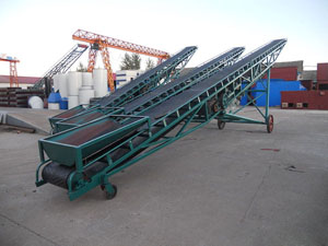 移動式輸送機(jī)